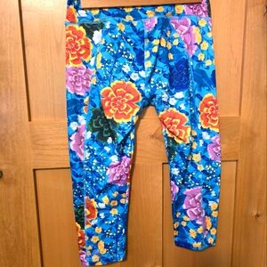 LulaRoe Cropped Fitness Leggings Size small